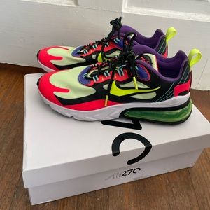 NIKE Airmax 270 React